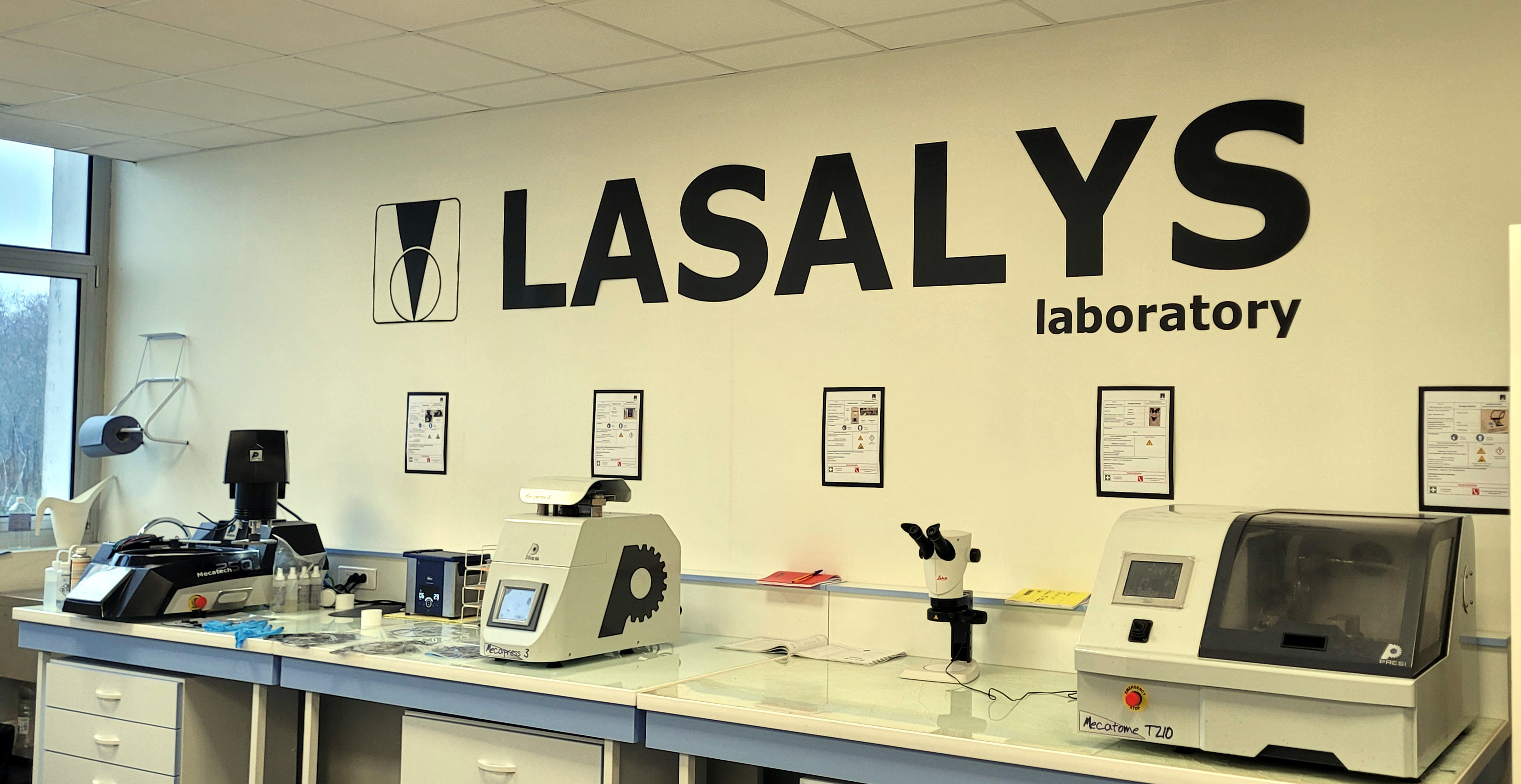 Équipement pro LASALYS - µ-LIBS